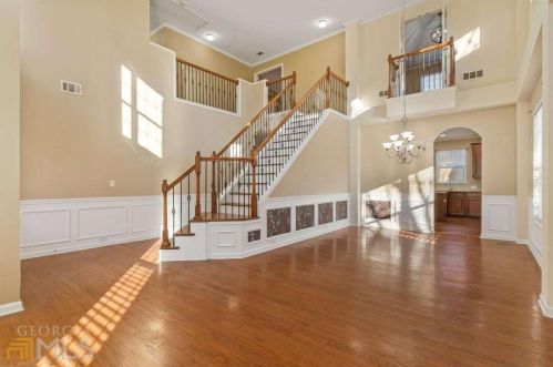 5665 Baffin Rd, Atlanta GA  30349-7051 exterior