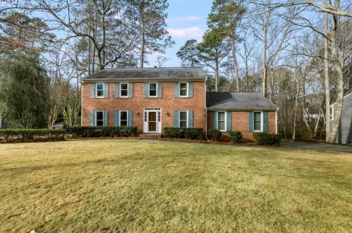 2371 Monterey Dr, Marietta, GA 30068-3049