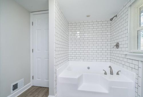 2004 Hi Roc Rd, Conyers GA  30012-2534 exterior