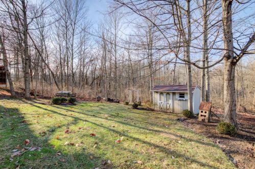 9639 Fallsridge Ct, Cincinnati OH 45231-2885 exterior