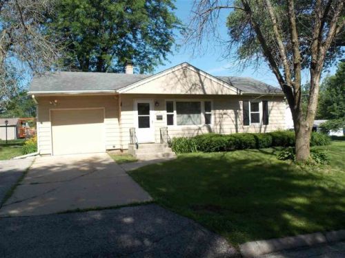1314 Irvington Pl, Rockford, IL 61107-1847