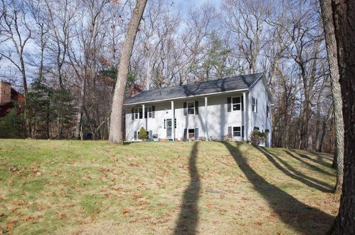 1 Debbie Ter, Derry, NH 03038-5278