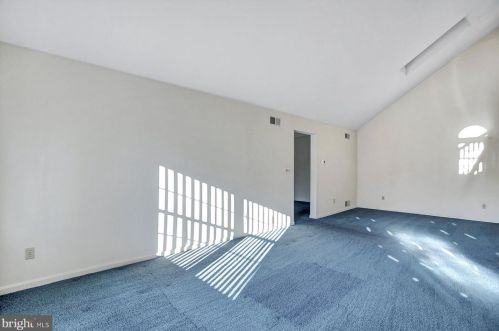 120 Strayer Dr, Carlisle PA 17013-4407 exterior