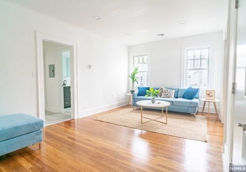 2-10 Race St, Nutley, NJ 07110-2628