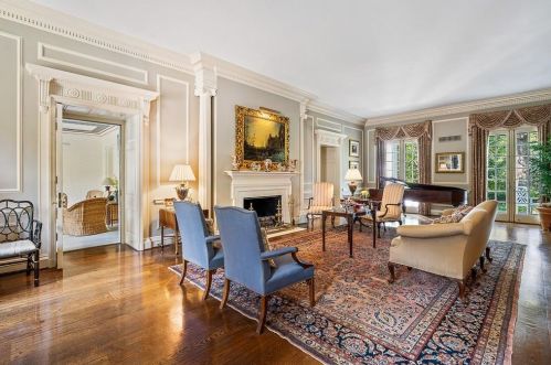 10 Habersham Way, Atlanta GA  30305-2800 exterior