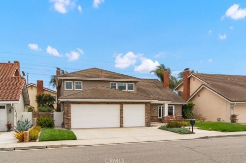 18822 Tomahawk St, Santa Ana, CA 92708-6260