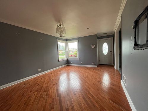 9628 Richard Ave, Schiller Park, IL 60131-3333