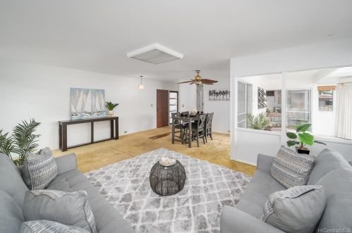 1620 Piikea St, Honolulu HI  96818-1843 exterior