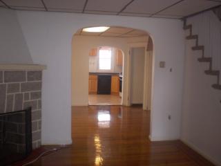 6438 Dicks Ave, Philadelphia PA  19142-3019 exterior
