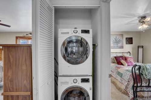 7035 Euclid Dr, Englewood CO 80111-4669 exterior