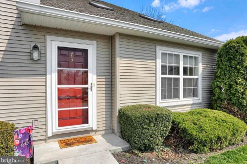 73 Courtyard Dr, Carlisle, PA 17013-4902