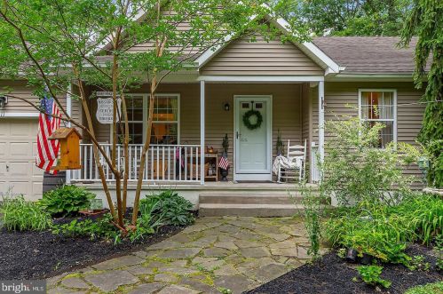 11 Central Ave, Erial, NJ 08081-9356
