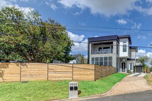 4522 2nd St, Austin, TX 78745-1960