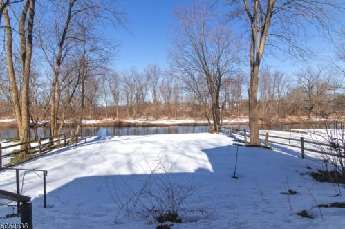 5 Garwood Trl, Parsippany, NJ 07834-2813