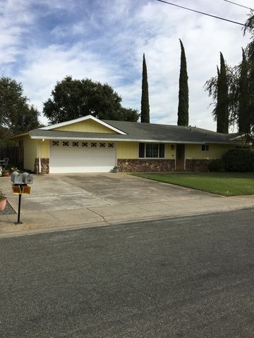 29 Hollis Ln, Gridley, CA 95948-9305