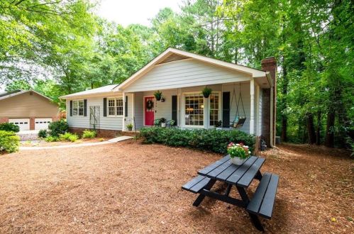 236 Conrad Ct, Marietta, GA 30064-3162