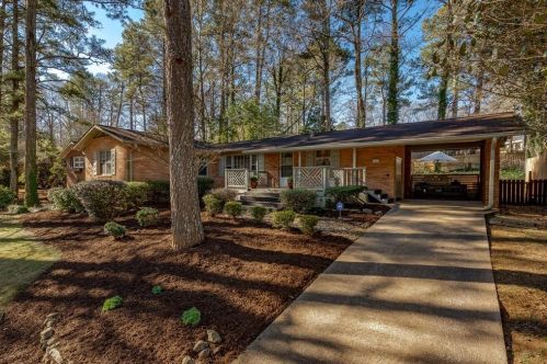 3862 Ensign Dr, Atlanta, GA 30341-1836
