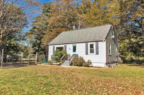 37 Intervale Rd, Wilton, NH 03086-5810