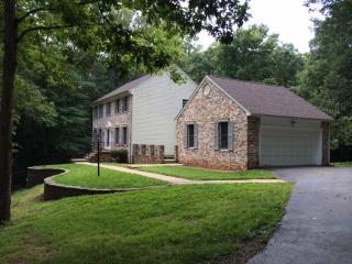 11050 Timberview Dr, Manassas VA  20111-2955 exterior