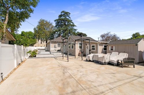 3364 Cedar St, Riverside CA  92501-2625 exterior