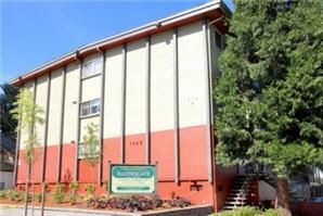 1863 Kincaid St, Eugene OR  97403-1359 exterior