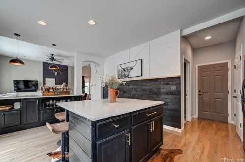 26900 Roxbury Pl, Denver CO  80016-7528 exterior