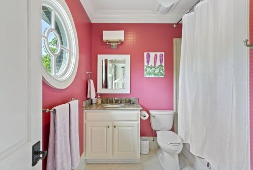 876 Berkshire Rd, Atlanta GA  30324-4930 exterior