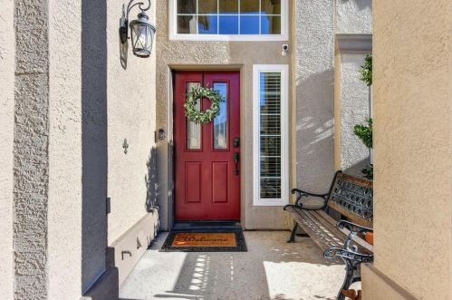646 Hays Way, Folsom, CA 95630-6916