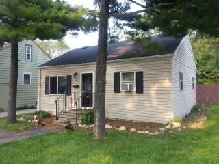 214 Schorie Ave, Joliet, IL 60433-1410