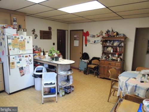 213 Broadway, Hanover PA 17331-2503 exterior