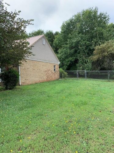 1903 Brenda St, Statham, GA 30666-2134