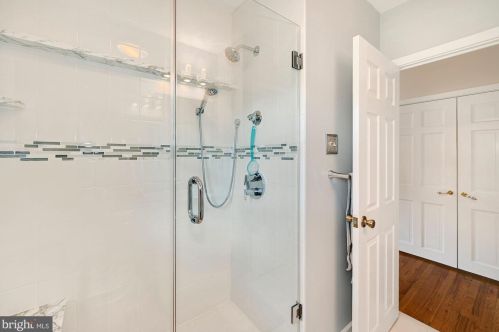 457 Crystal Lake Ave, Tavistock NJ 08033-2819 exterior