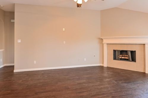 2035 Midlane Dr, Conroe TX  77301-4685 exterior