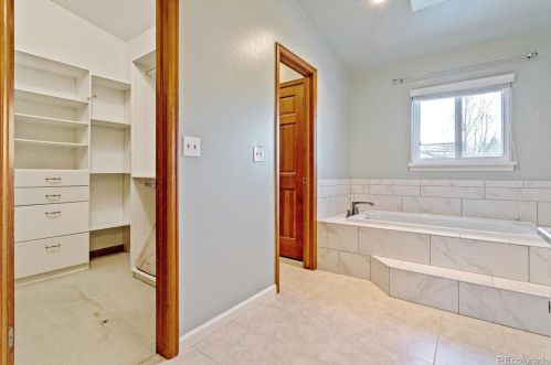 6108 Iola Way, Englewood CO 80111-5706 exterior