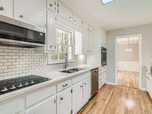 3113 Castaway Ln, Atlanta GA  30341-4620 exterior