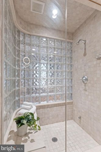 1726 Lombard St, Philadelphia PA  19147-1531 exterior