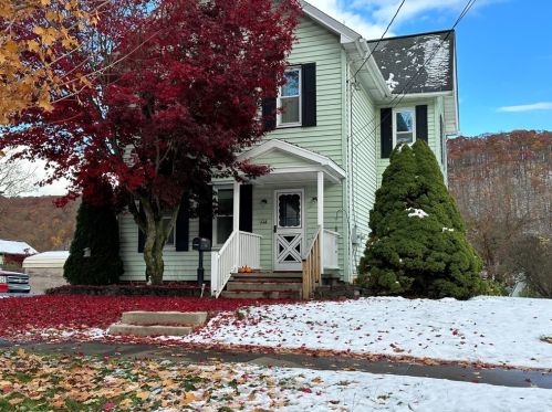 334 Liberty St, Franklin, PA 16323-1053