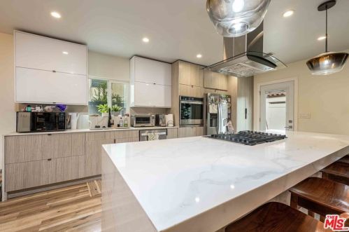 3604 Rosemary Ave, Glendale CA 91208-1216 exterior