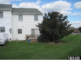 2300 Woodmont Dr, York, PA 17404-8317