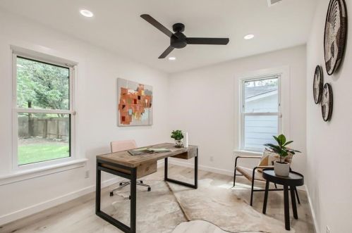1704 Fair Oaks Dr, Austin TX  78745-2810 exterior