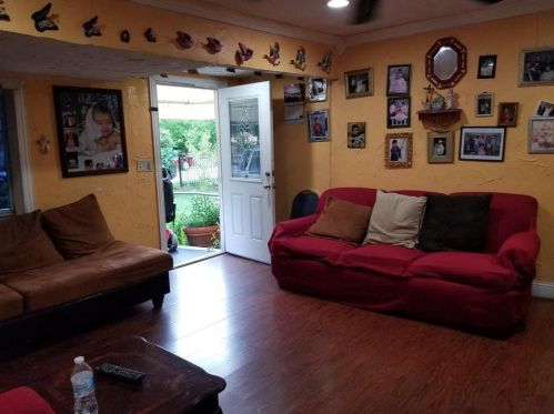 2908 Livingston Ave, Fort Worth, TX 76110-2921