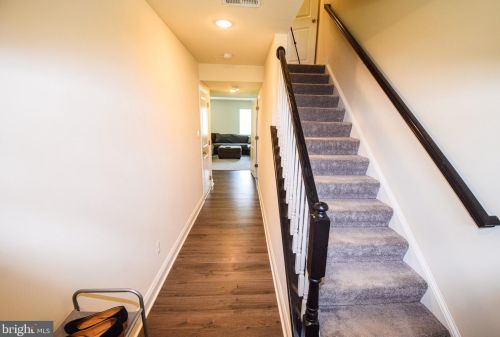 1333 Spindrift Rd, Aberdeen, MD 21001-3954