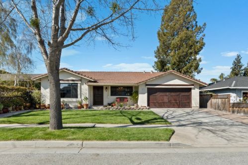1463 Longmeadow Dr, Gilroy, CA 95020-7724