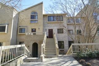 11146 Boathouse Ct, Herndon, VA 20191-4323