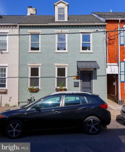 21 Mary St, Lancaster PA  17603-3424 exterior