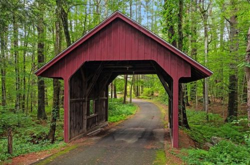 45 Hemlock Farm Trl, Burrillville, RI 02830-1523