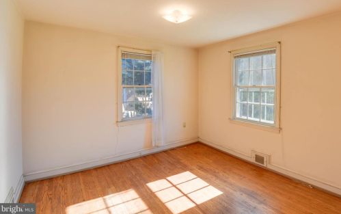 1906 August Dr, Silver Spring MD 20902-4034 exterior