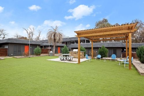 6509 Berkman Dr, Austin, TX 78723-1956