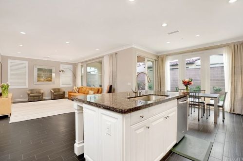 81 Coleridge, Irvine CA  92620-2142 exterior