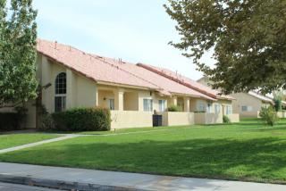 1640 Cactus Dr, Lancaster, CA 93535-6334